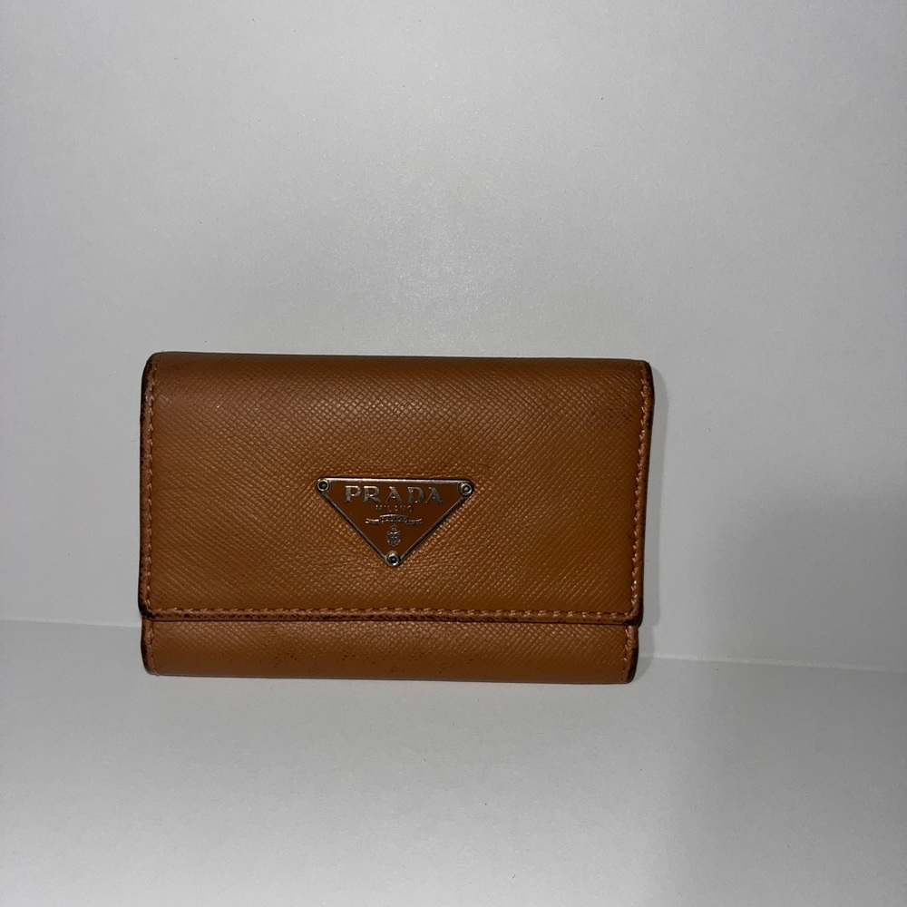 ❌❌❌SOLD❌❌❌.  Prada Tan Leather key holder